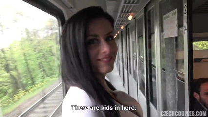 Ебут в поезде порно видео